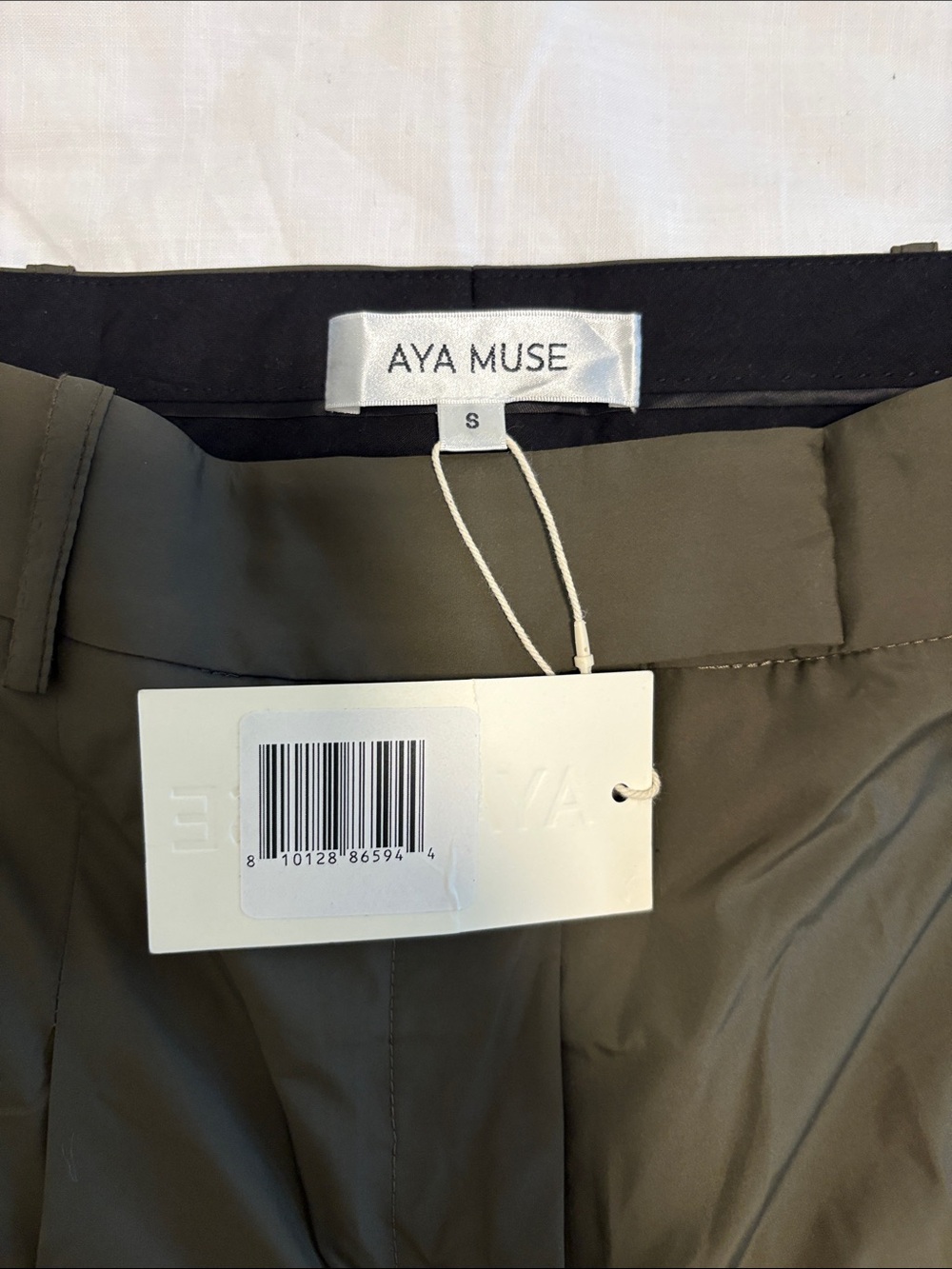 AYA MUSE women’s Olive Chinos - Dark Olive